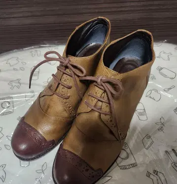 프랑슈리페 고양이 발바닥 가죽 숏부츠