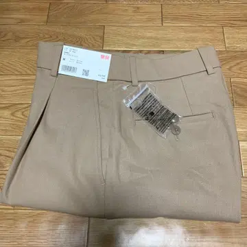 UNIQLO 턱 와이드 팬츠 M 베이지