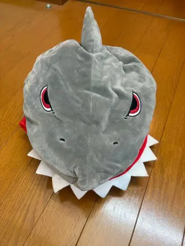 상어 머리 디자인 머리띠