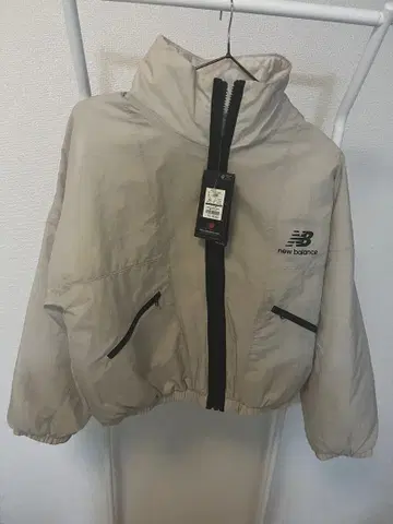 [ 미사용 새상품 ] New Balance 여성용 패딩 자켓