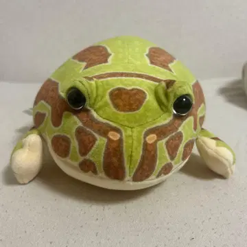 개구리형 봉제 인형
