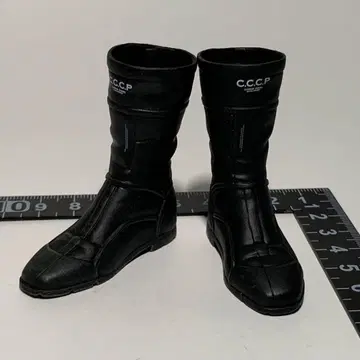 핫토이즈 1/6 스케일 부츠 네이키드 스네이크