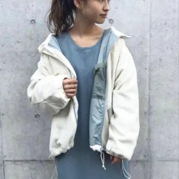 여성용 보아 자켓 화이트 스카이블루 귀여운 세련된 겨울