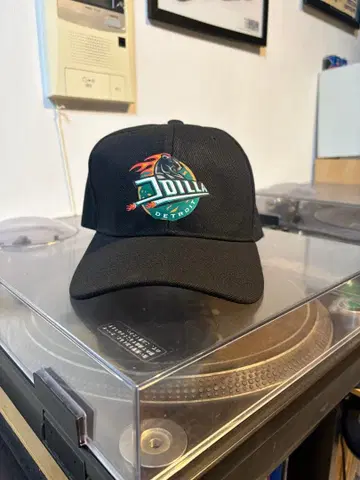 J Dilla 야구 모자