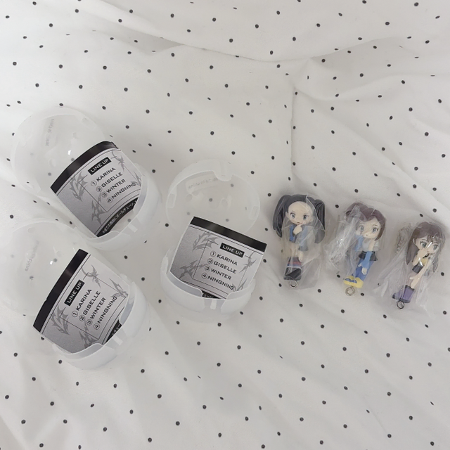 에스파 대롱 주렁 꼬집 연결 가챠 키링 미니 피규어 마스코트 아크릴 앨범