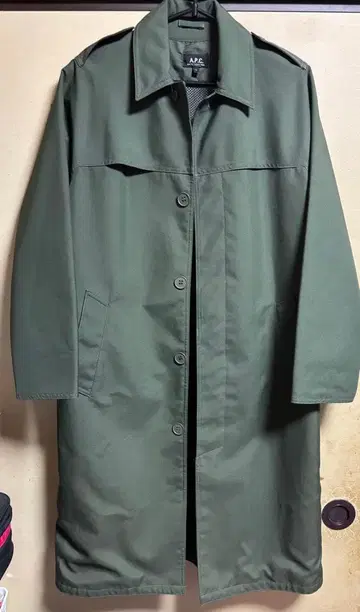 A.P.C. 코트 S 올리브