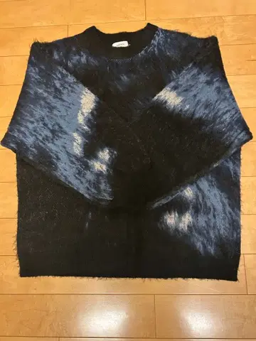 SERACE 루즈 실루엣 추상 재기 니트 M