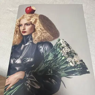 요시다 유니 작품집 WORKS 2007-2019