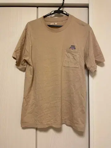 유니클로 UT 명탐정 코난 콜라보 반팔 T셔츠 L 사이즈 내추럴