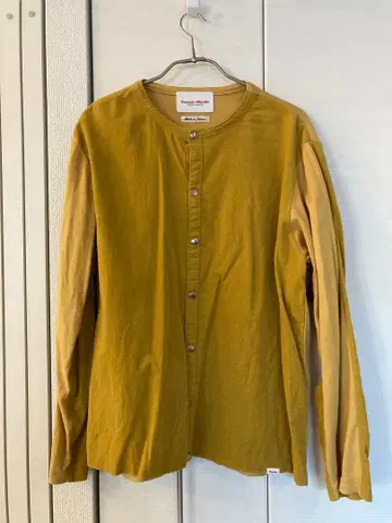 반손 에미레이유 코튼 머스타드 긴팔 셔츠 M 사이즈