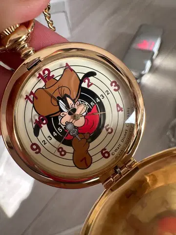 구피 회중시계 디즈니 빈티지 디즈니랜드 한정판 미사용