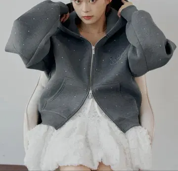 CHICO W 지퍼 볼륨 슬리브 후드 후드티