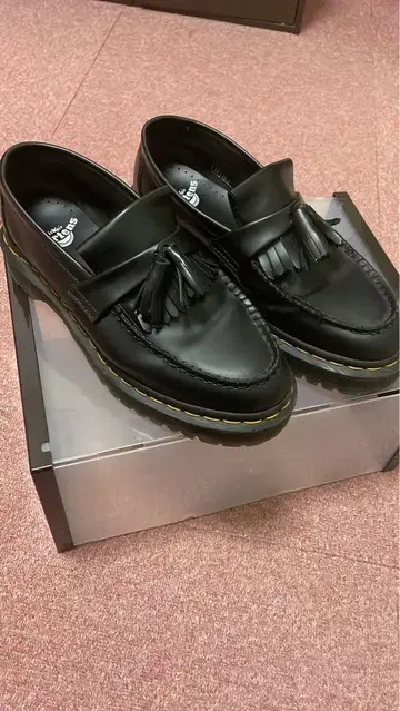 Dr. Martens 닥터마틴 로퍼