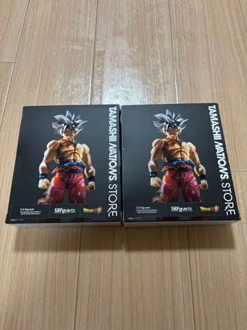 S.H.Figuarts 손오공 (신격) 초절정 돌파 피규어 2개 세트