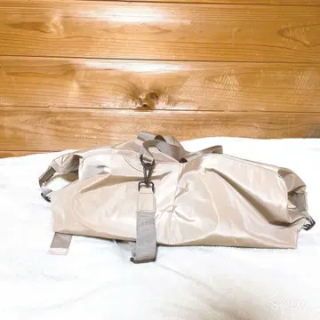 HVISK 베이지 보스턴 백