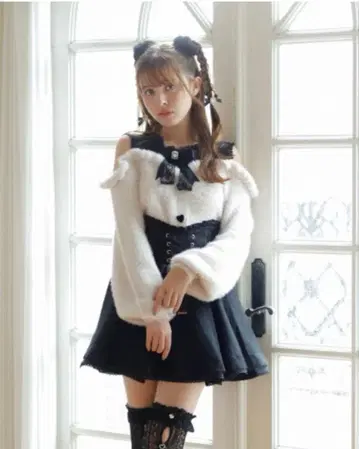 레이어드 스타일 어깨 트임 니트 리즈리사 블랙 핑크