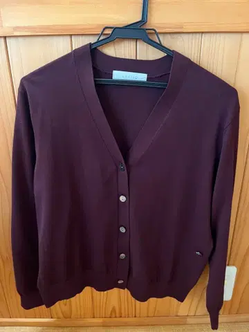 UNFILO 버건디 가디건 긴팔