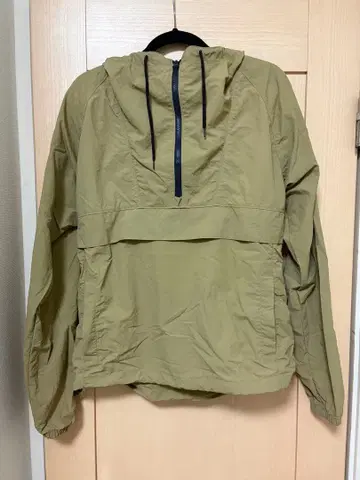 카키 마운틴 후드티 RCS 로고