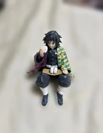 귀멸의 칼날 프리미엄 쵸코노세 피규어 토미오카 기유