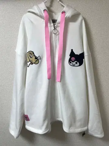 쿠로미 x 갈피 후드티 화이트