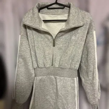 Cherimi (셰리미) 이토 모모 브랜드 원피스