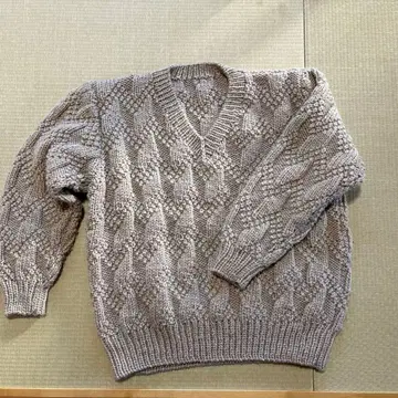 핸드메이드 모카 케이블 니트 긴팔 스웨터