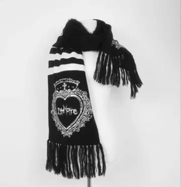 DimMoire HeartCore 머플러 Black&White