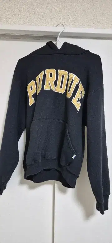 Purdue 로고 블랙 후드티 Russell