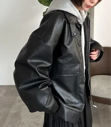 apres jour mignon 인조 가죽 모듬 포켓 블루종