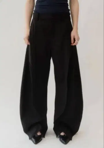 완판템 Knuth Marf slit deformed pants black