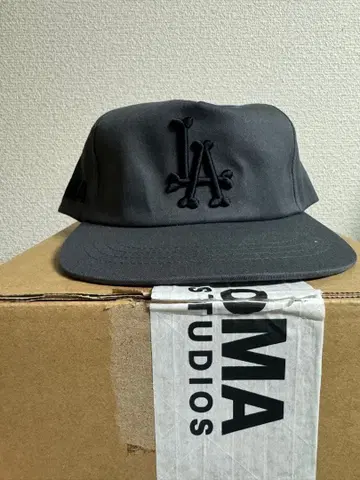 oMA STUDIOS LA BONES HAT SMOKE