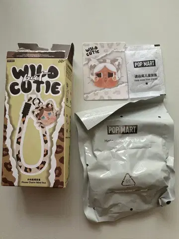 Popmart crybaby wild by cutie 폰참
