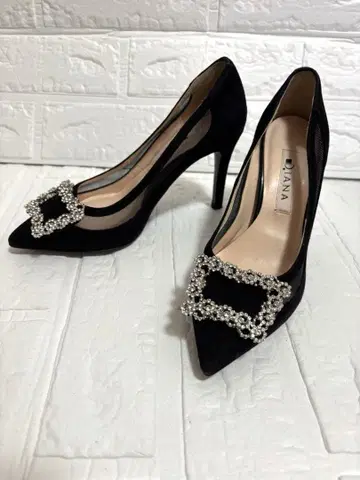 미사용급 DIANA 블랙 비쥬 하이힐 21.5cm