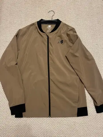 뉴발란스 블루종 우븐 자켓