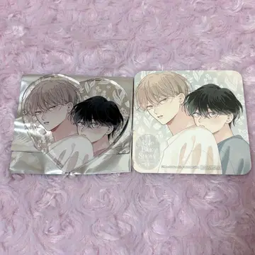 밑면 넓은 콜라보 카페 아크릴 코스터 코스터 엇갈린 키스, 삐뚤어진 키스