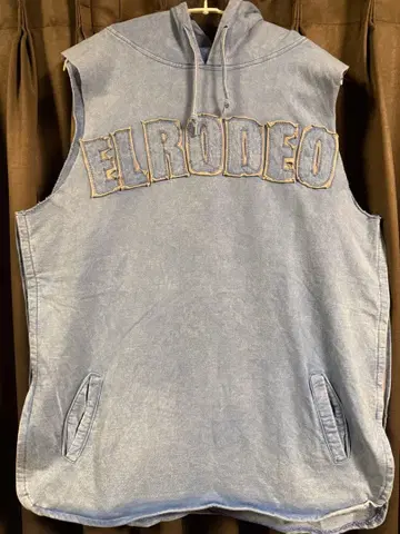 EL RODEO 후드 부착 슬리브리스