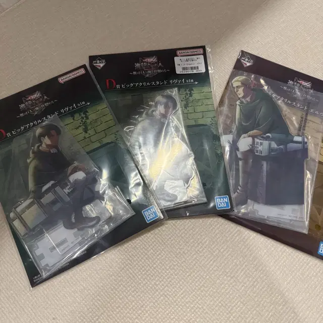 진격의거인 D상 아크릴 스탠드 리바이 엘빈 미개봉