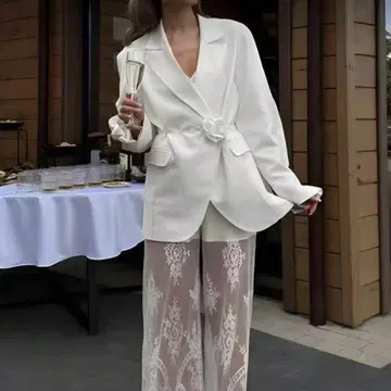 화이트 더블 브레스트 자켓