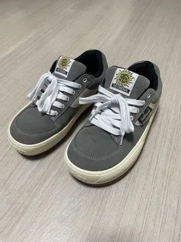 NORTH WAVE 그레이 에스프레소