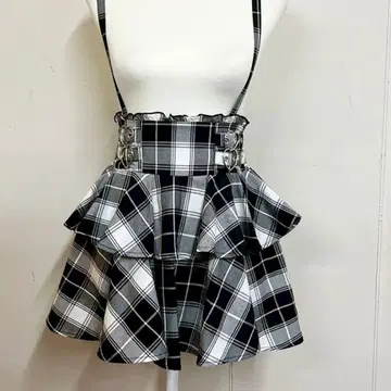 MA*RS 하트 버클 이단 프릴 치마바지