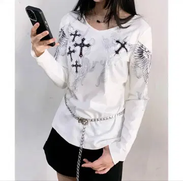 크로스 모티브 프린트 롱T