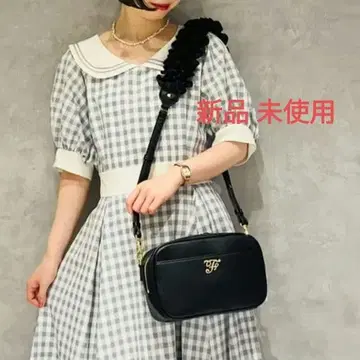 새상품 메종 드 플뢰르 프릴 에폴렛 숄더백 블랙 미니백