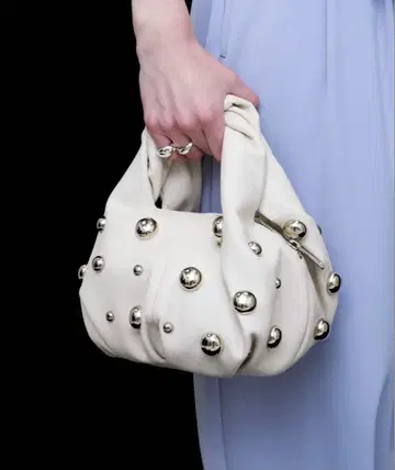 새상품 Ameri Vintage BALL STUDS MINI BAG