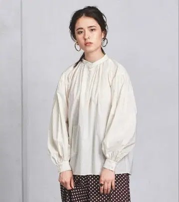 UNITED ARROWS 개더 벌룬 블라우스