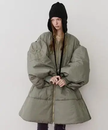 퍼 볼륨 A라인 미들 코트