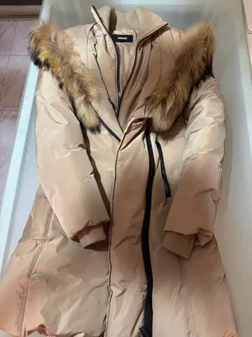 MACKAGE 베이지 다운 자켓 퍼 포함