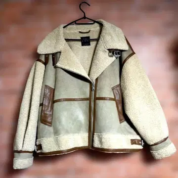 ZARA 베이지 플리스 자켓 숏 기장