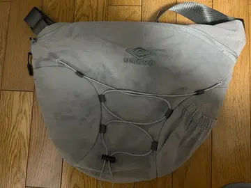 UMBRO FREAK'S STORE 숄더백 그레이 새상품급