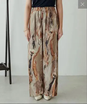 [ 완판템 ] GALLARDAGALANTE Jena 마블 페인트 팬츠