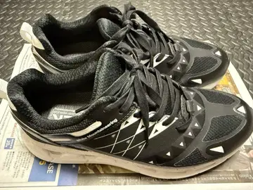 MOISTHROUGH360 white mountaineering 26.5